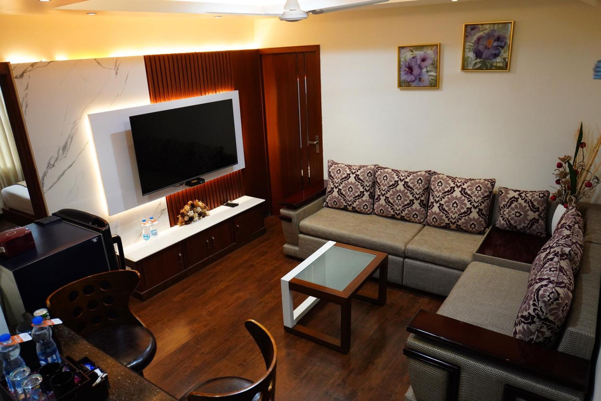 Chola Serviced Apartment Tiruchirappalli Eksteriør billede