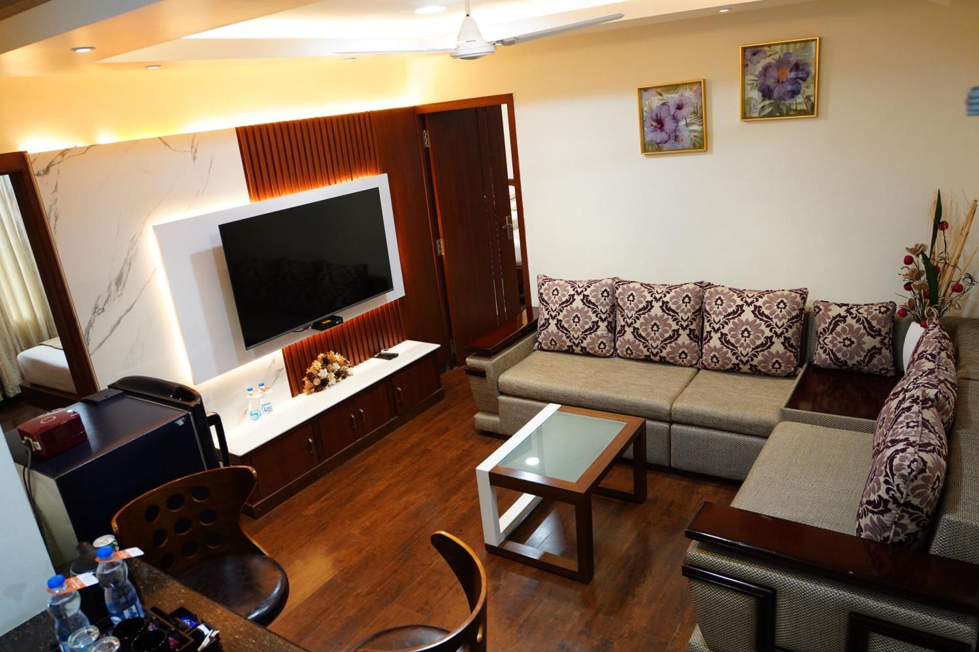 Chola Serviced Apartment Tiruchirappalli Eksteriør billede