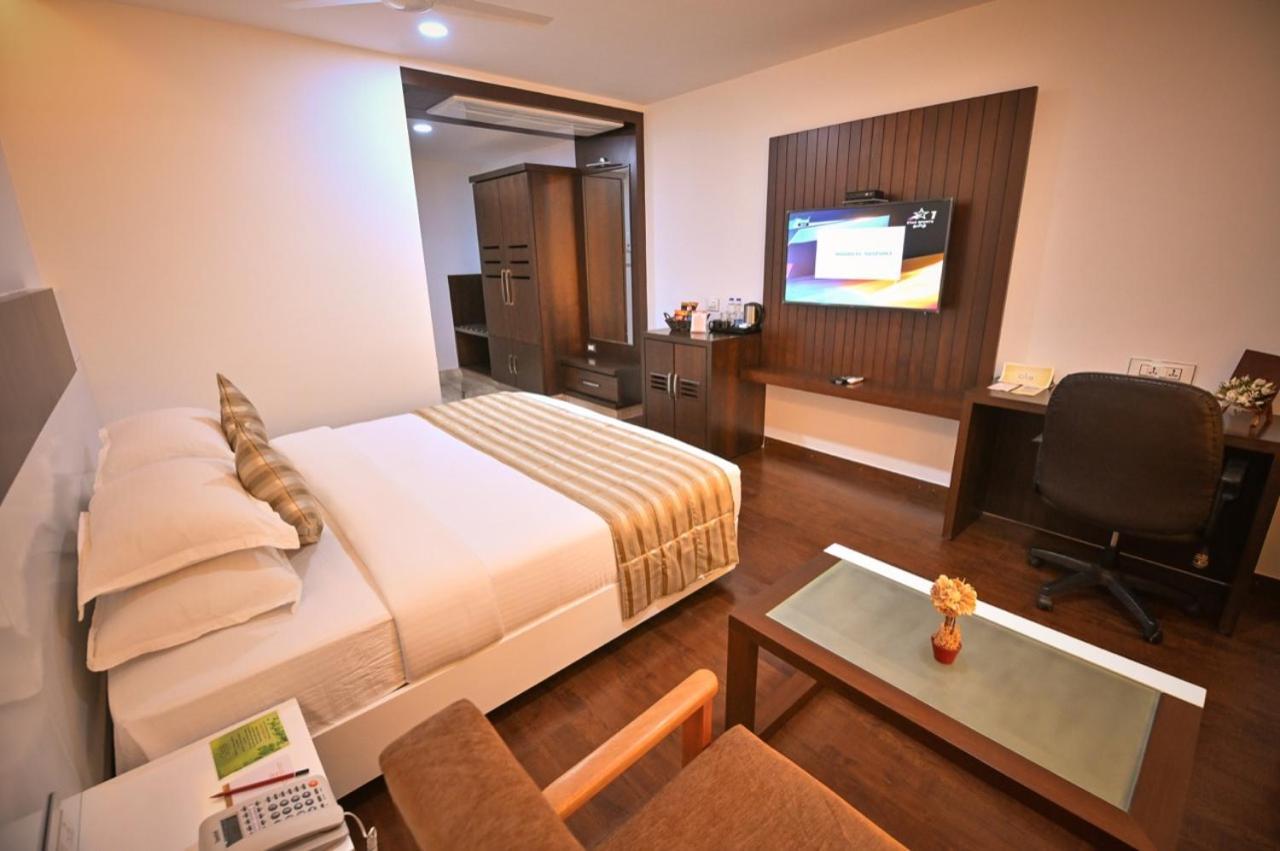 Chola Serviced Apartment Tiruchirappalli Eksteriør billede